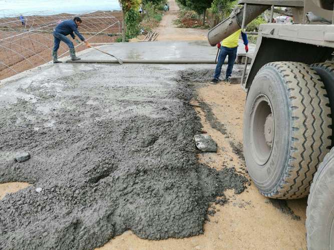 道路混凝土施工