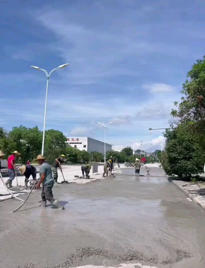 道路混凝土施工